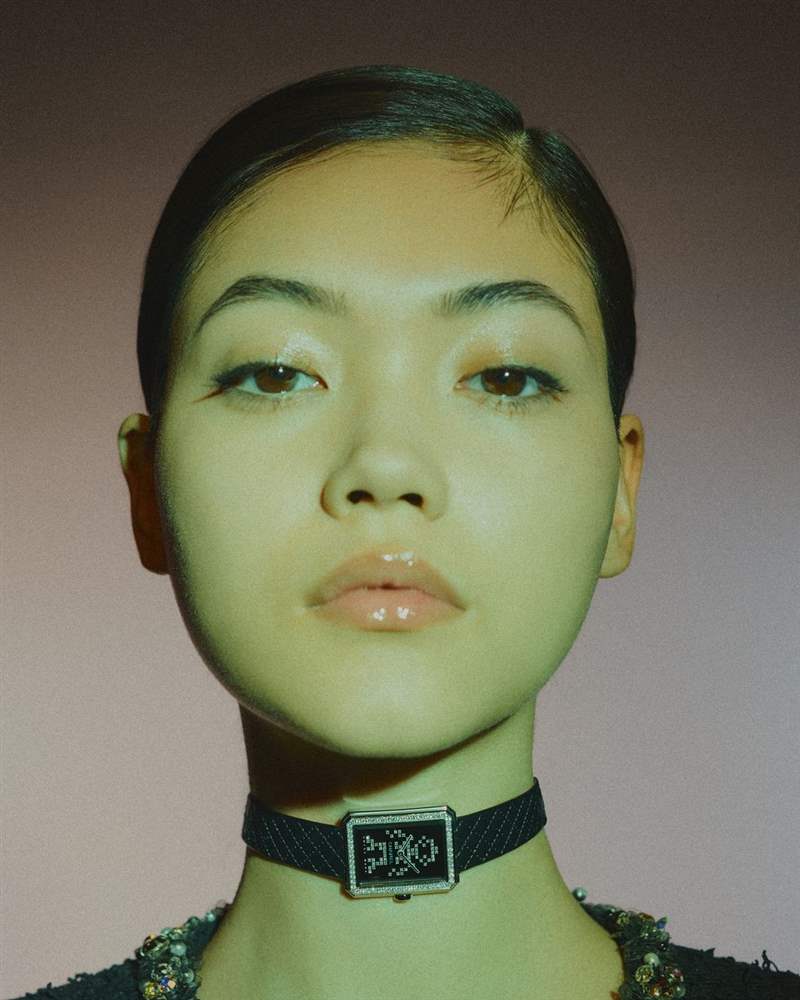 Chanel限量Electro膠囊系列「集合J12、Première等4大香奈兒腕表」披上電音彩虹光譜-復刻表