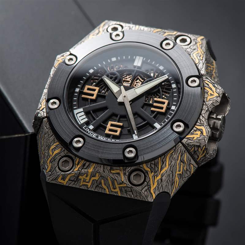 林德偉德林Oktopus Volcano個性24K金雕花腕表-復(fù)刻表