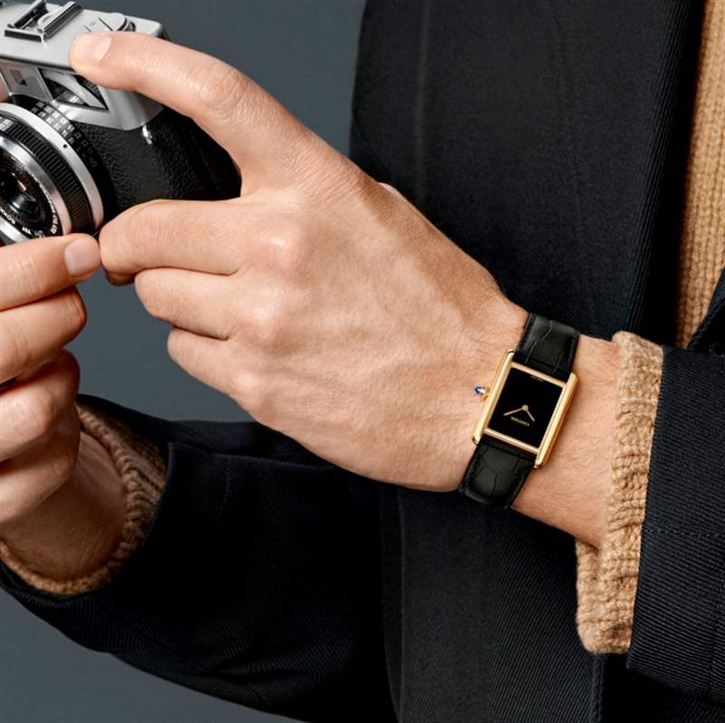 Cartier卡地亞2022新表黑魂Tank、時尚Tank Louis Cartier列陣登場-復刻表