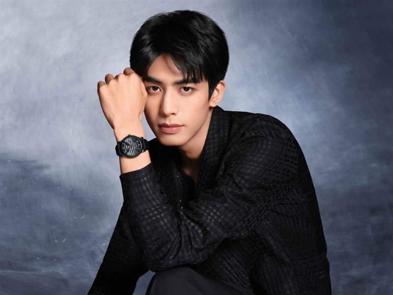 型男宋威龍親身示范Emporio Armani 2021春夏腕表系列全新上市-復刻表