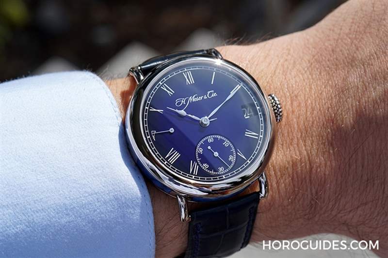 古典優(yōu)雅新亮點(diǎn),煙熏琺瑯?biāo){面|亨利慕時(shí)傳承者萬(wàn)年歷午夜藍(lán)琺瑯腕表-復(fù)刻表