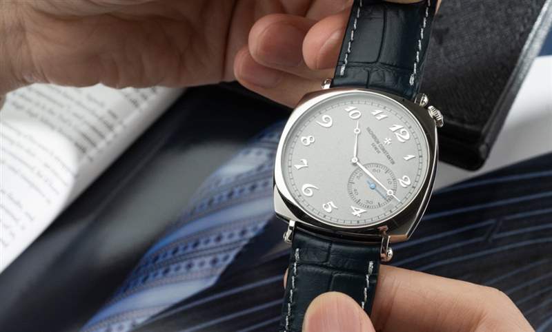 江詩丹頓American 1921慶百歲、運動風黑馬Overseas的下一步-復(fù)刻表