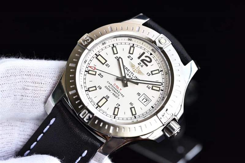 GF廠百年靈挑戰(zhàn)者2836自動機械機芯白盤復(fù)刻-復(fù)刻表