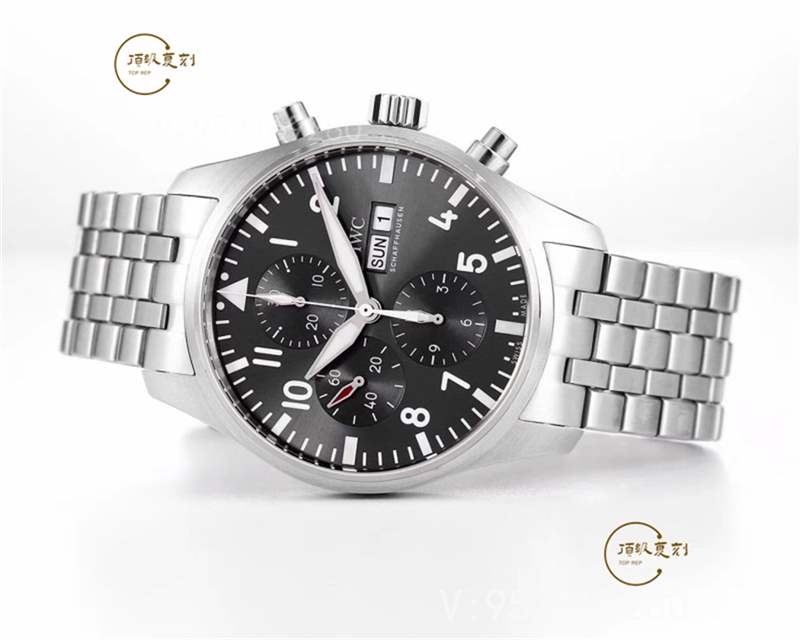 V6廠萬國噴火戰(zhàn)機377719復(fù)刻表與zf廠那個值得入手呢-復(fù)刻表