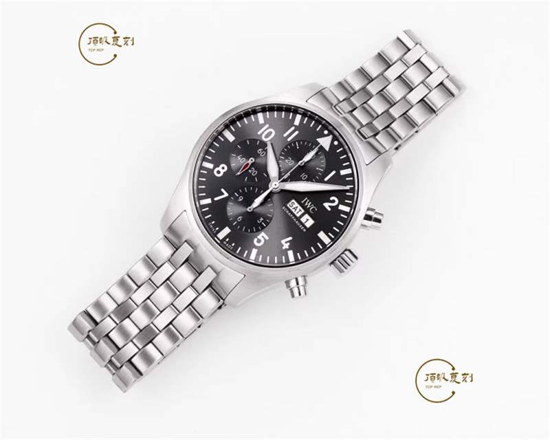 V6廠萬國噴火戰(zhàn)機377719復(fù)刻表與zf廠那個值得入手呢-復(fù)刻表