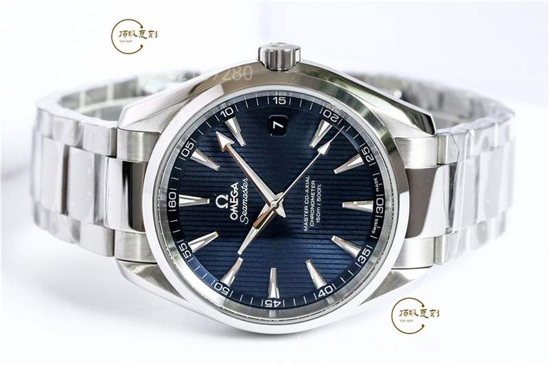 海洋魅力VS廠歐米茄海馬150藍(lán)盤(pán)豎紋腕表復(fù)刻做工怎么樣-復(fù)刻表