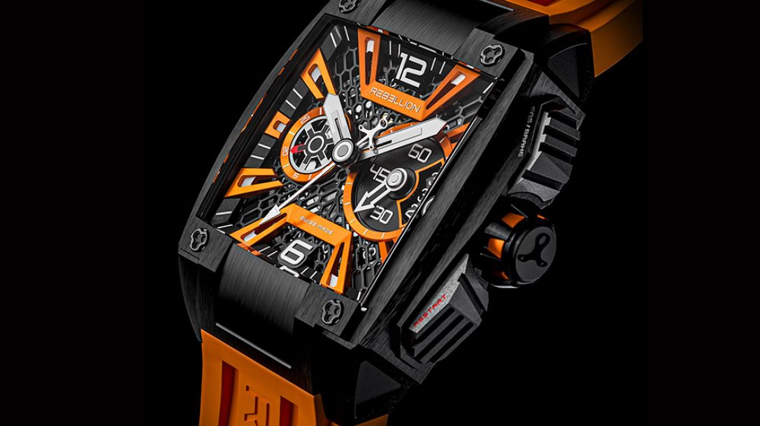 URWERK UR-100V “藍色星球”-叛亂 RE-VOLT CHRONO-復刻表