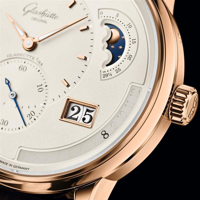 不規則的和諧美學！格拉蘇蒂原創首度推出年歷功能腕表-復刻表