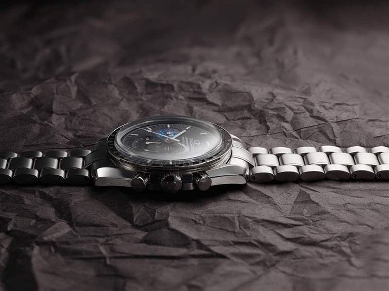 第1代超霸史努比登月表(OMEGA官網) OMEGA|超霸Snoopy登月表2、3代比較相差5年但行情竟不分上下?-復刻表