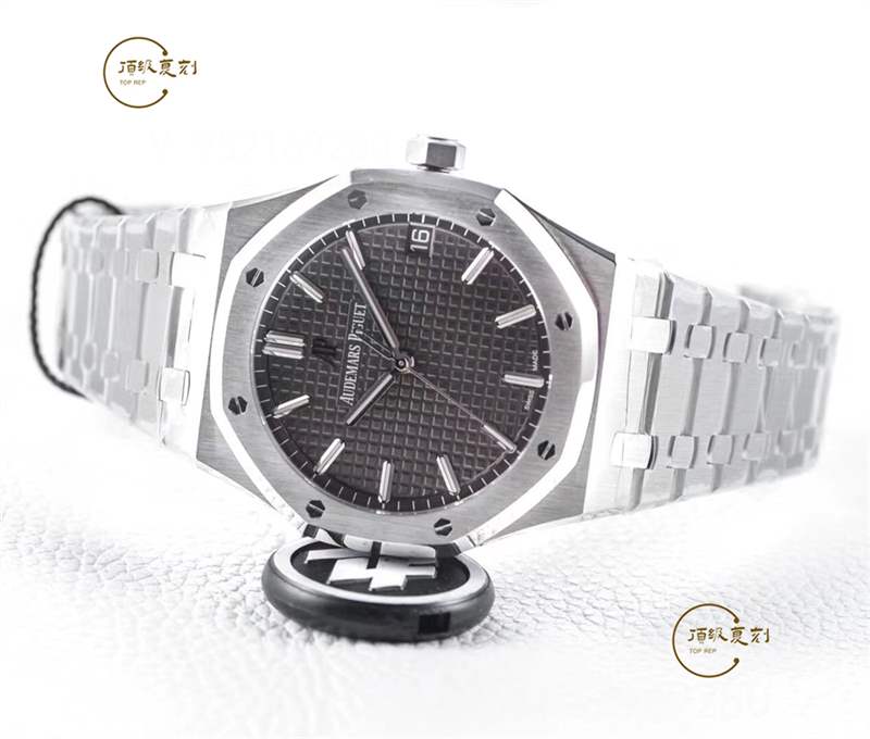 ZF廠愛彼15500復(fù)刻做工怎么樣,AP皇家橡樹鋼王-復(fù)刻表