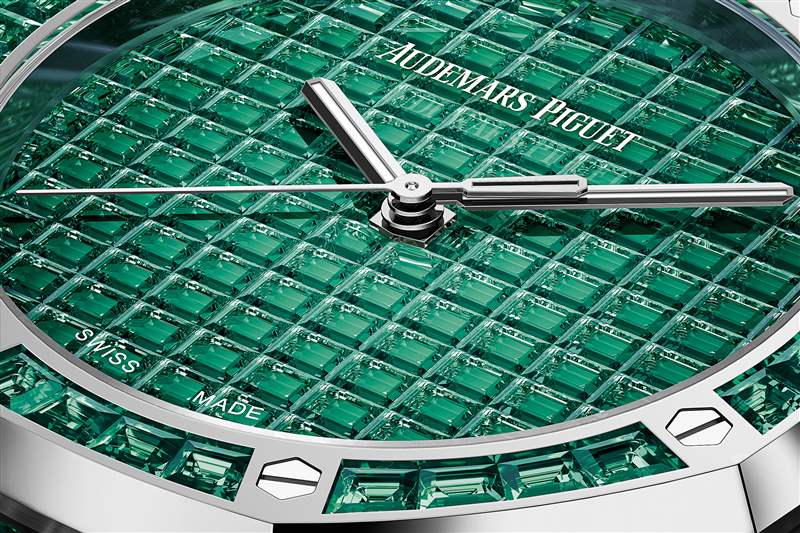 Audemars Piguet推出全新皇家橡樹系列,重塑彩虹-復(fù)刻表