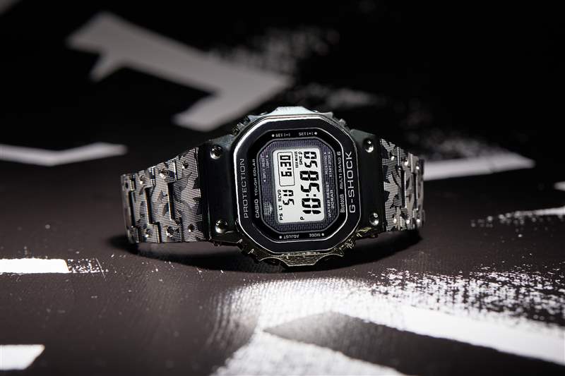 G-SHOCK x Eric Haze 限量版參考。 GMWB-5000EH-1。