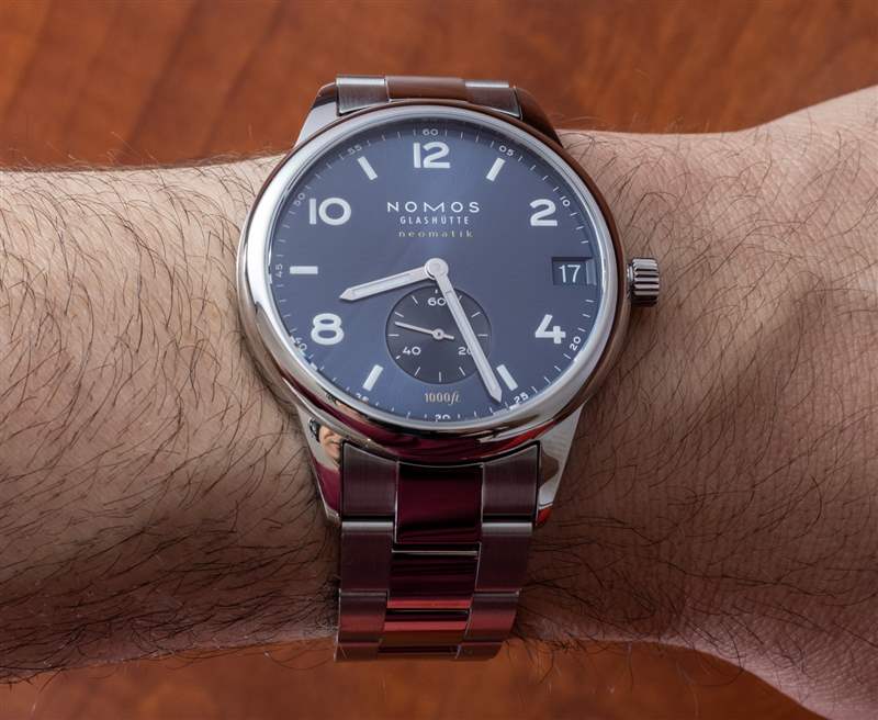 手表評論：Nomos Club Sport Neomatik 42 Date Blue-復刻表