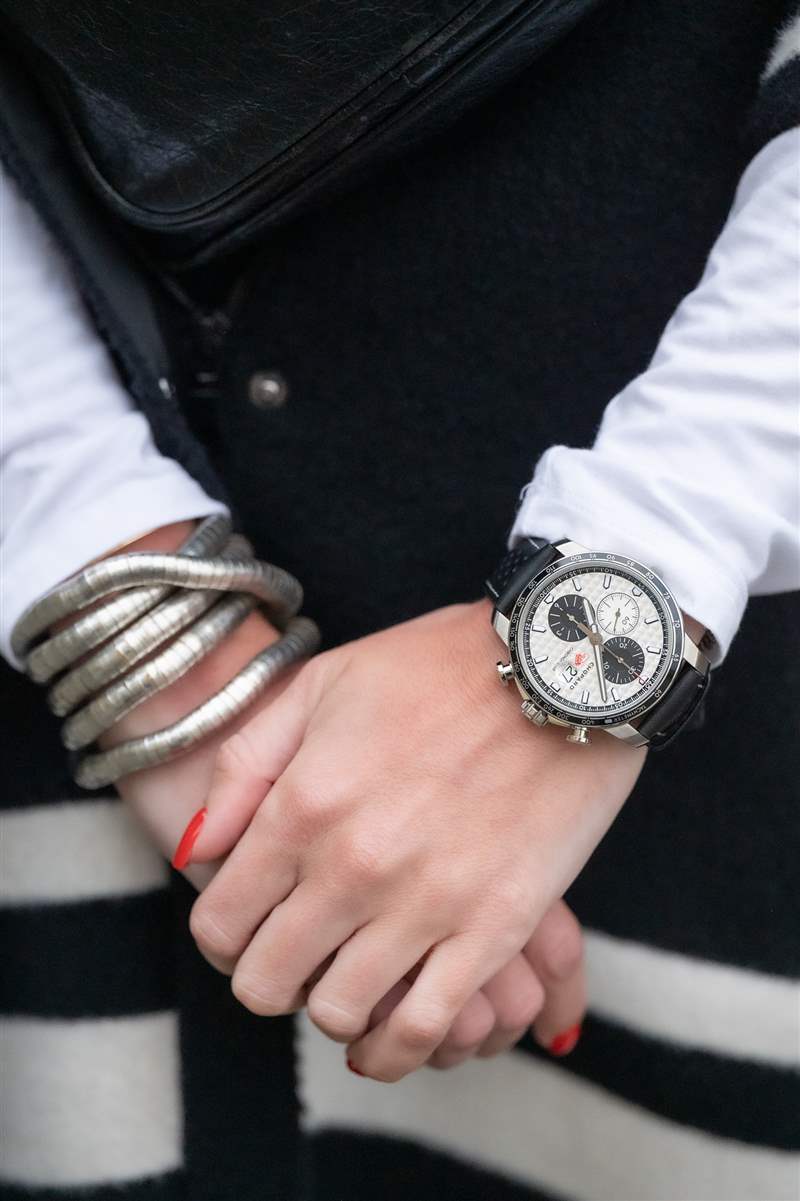 駕駛California Mille 復(fù)古跑車?yán)惖囊惶欤宕魇挵钔蟊?復(fù)刻表