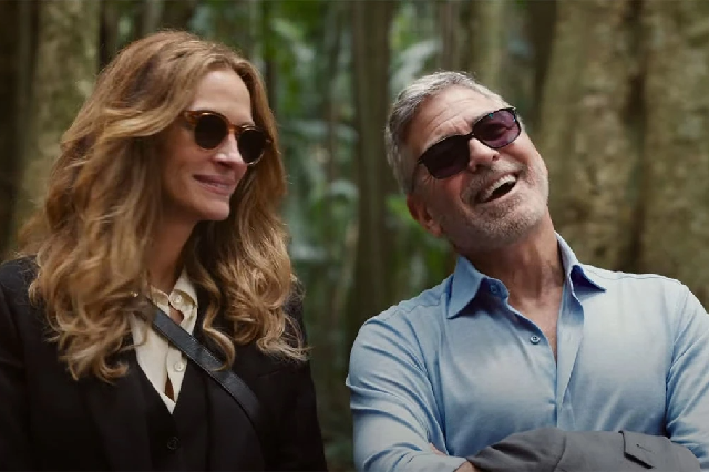 看電影喬治克魯尼試圖阻止他女兒的婚禮穿著歐米茄海馬Aqua Terra在“天堂門(mén)票”中-復(fù)刻表