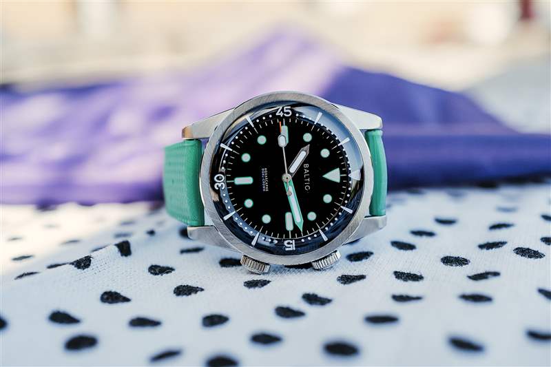 動手移動Rugrats波羅的海5周年紀念手表是90年孩子的夢想-復(fù)刻表