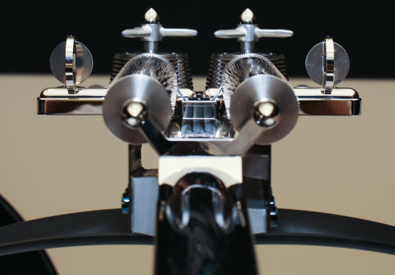 Reuge動手實踐的MB&F MusicMachine:價值13000美元的音樂盒-復刻表