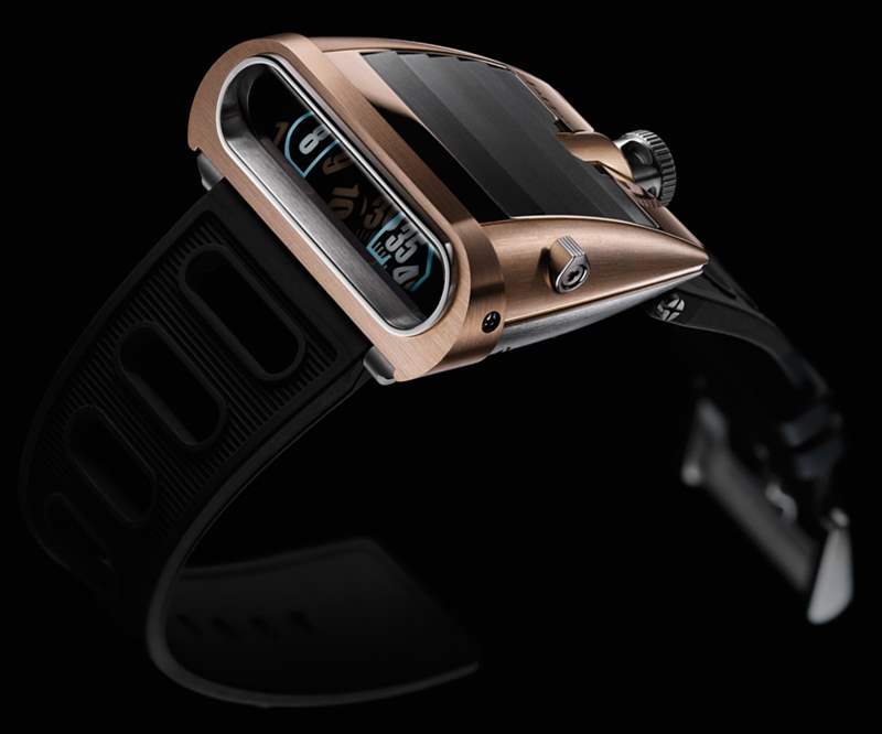 MB&F HM5 RT腕表是金色的鐘表駕駛機器-復刻表