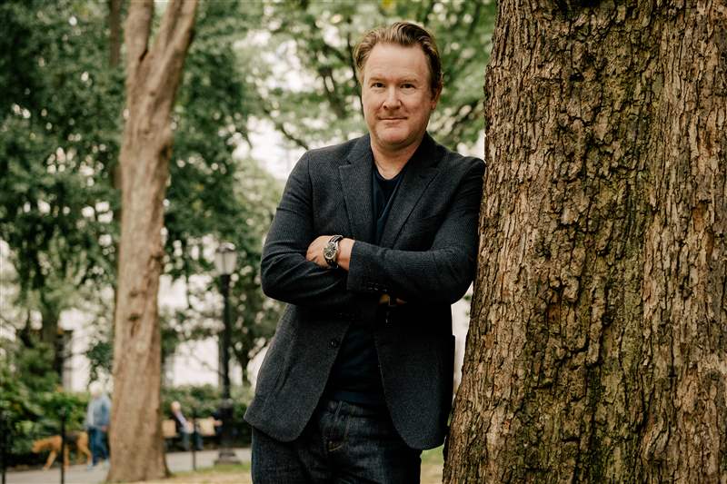 一個美國時裝設(shè)計師托德斯奈德讓超霸脫身-復(fù)刻表