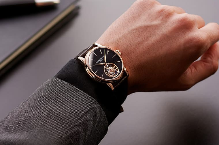 康斯登打造限量玫瑰金陀飛輪紀(jì)念創(chuàng)立35周年-復(fù)刻表