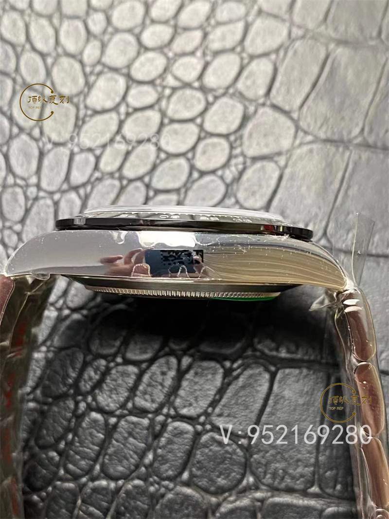 C廠Clean廠白熊貓迪細(xì)節(jié)怎么樣,C廠勞力士熊貓迪4130機(jī)芯穩(wěn)定嗎-復(fù)刻表