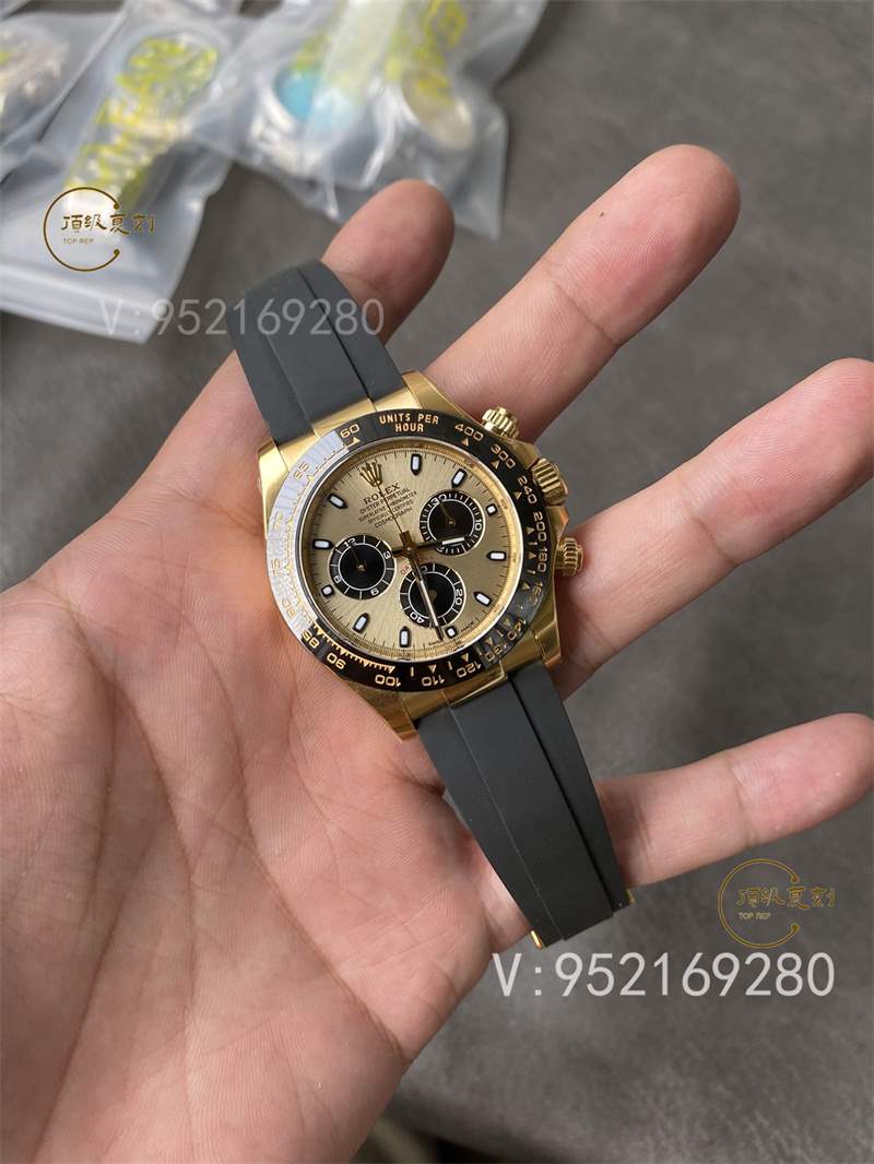 勞力士4130機芯余文樂迪通拿復刻表那個廠做的最好,BT廠和C廠對比那個更接近正品-復刻表