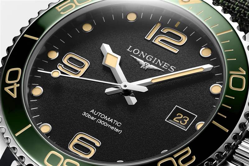 『新表』浪琴推出HydroConquest 41mm潛水腕表新作：綠色表圈+黑色表盤(pán)-復(fù)刻表