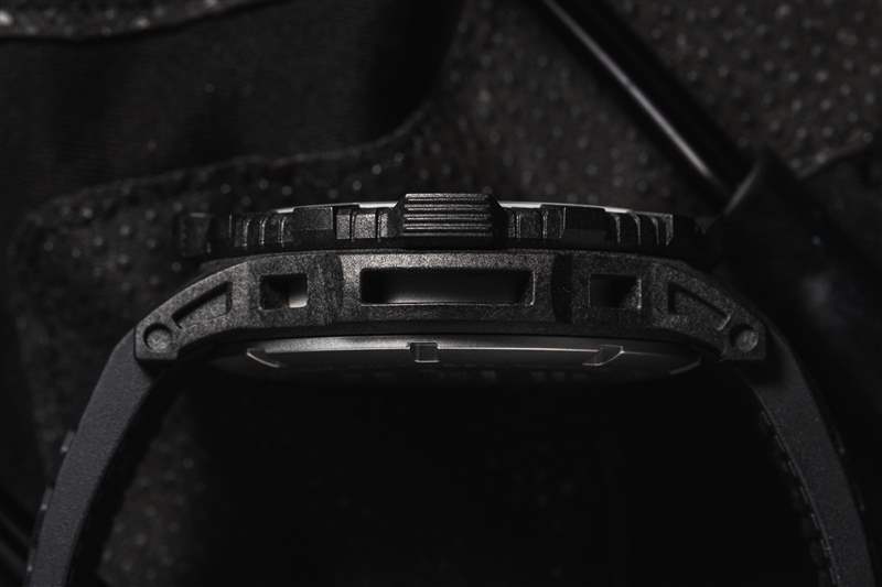 手表評(píng)測(cè):Traser P99 Q戰(zhàn)術(shù)碳纖維手表-復(fù)刻表