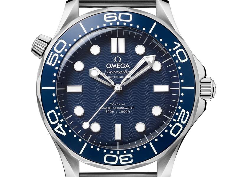 歐米茄推出2枚Seamaster Diver 300M 60 Years Of James Bond潛水腕表：007系列電影上映60周年-復(fù)刻表